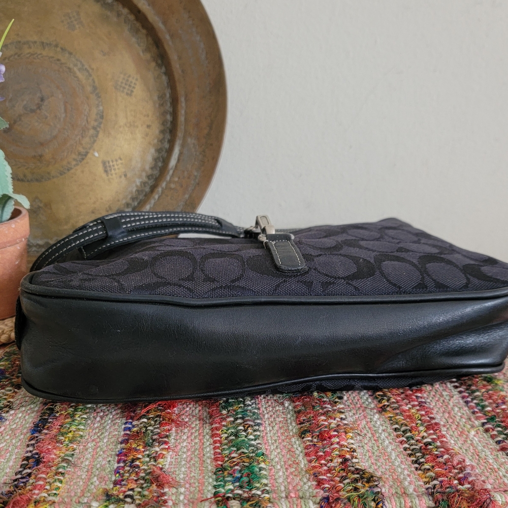 Coach Small Black Shoulder Bag - Picture 7 of 10